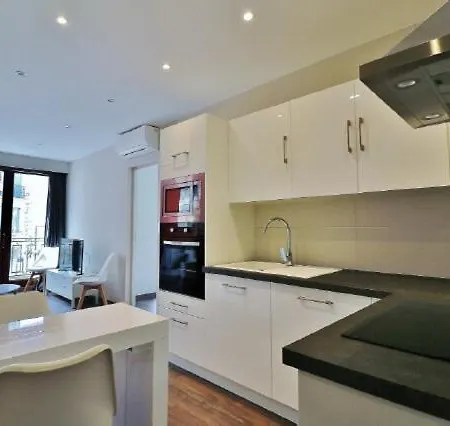 3 Pieces 55m2 - 30 M De La Apartman *