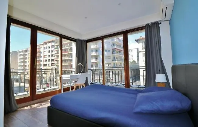 3 Pieces 55m2 - 30 M De La Appartement