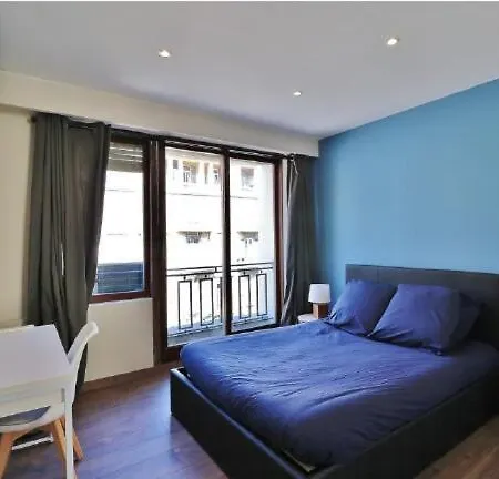 3 Pieces 55m2 - 30 M De La Apartmán *